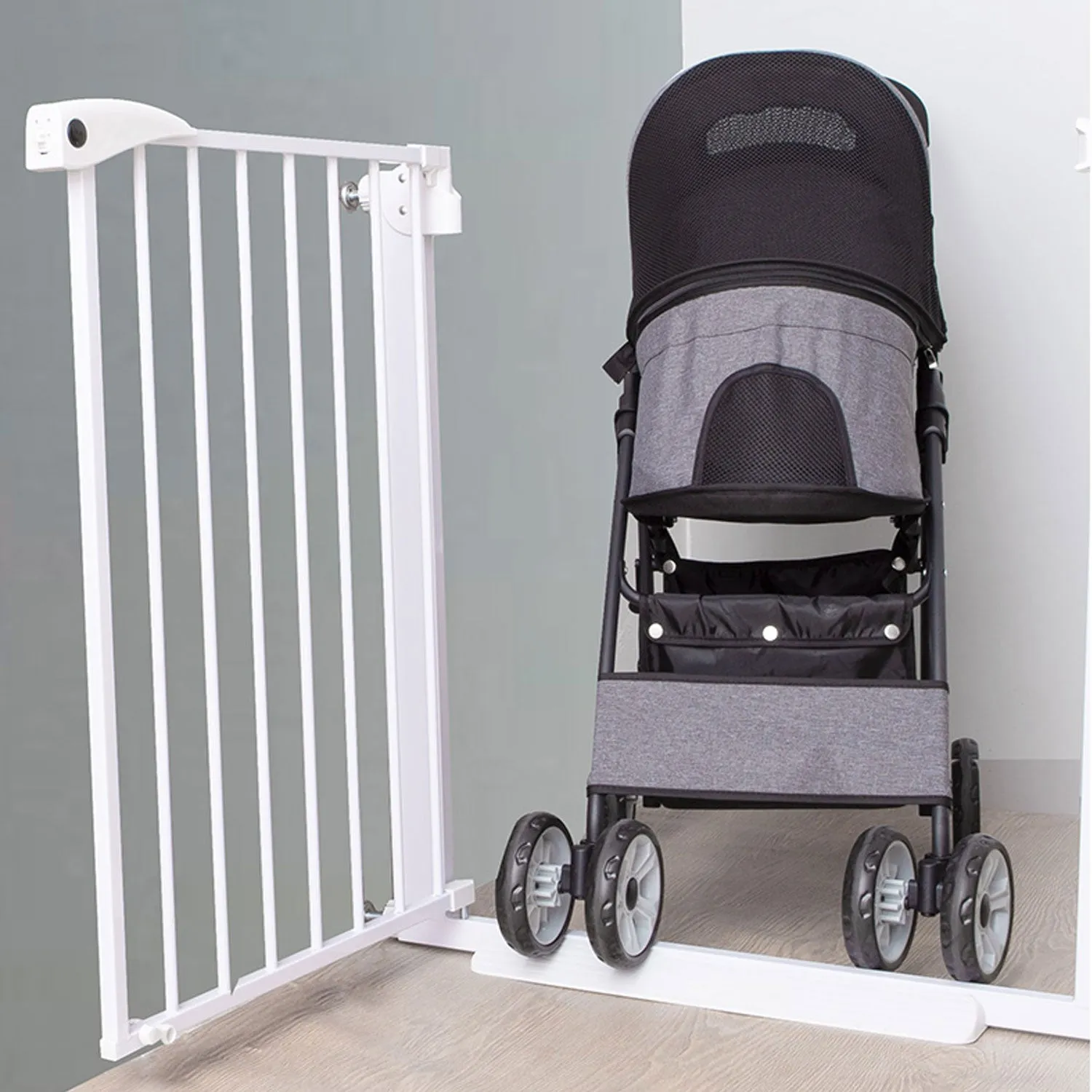 Adjustable Baby Pet Child Kid Safety Security Gate Stair Barrier Door Extension Bs