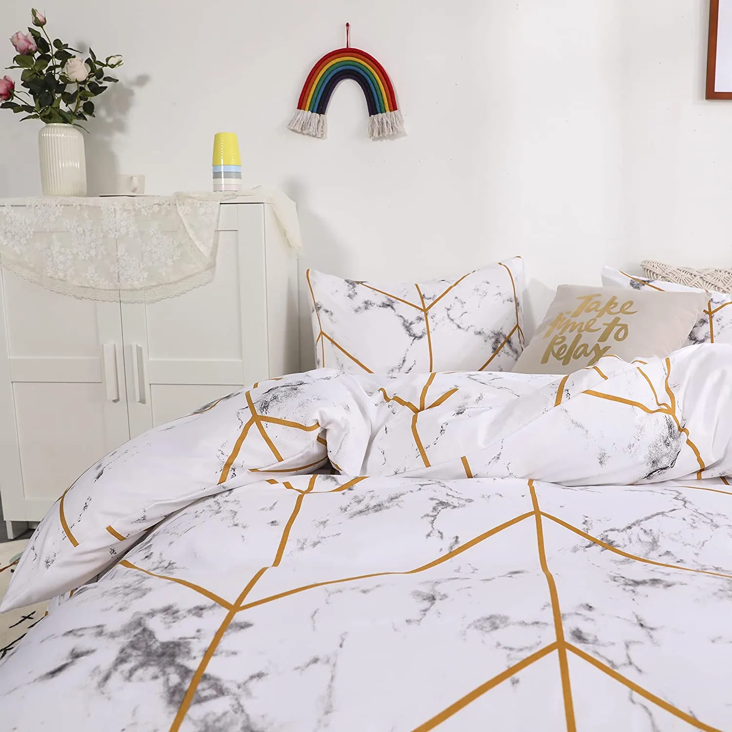 White Geometric Marble Bed Set